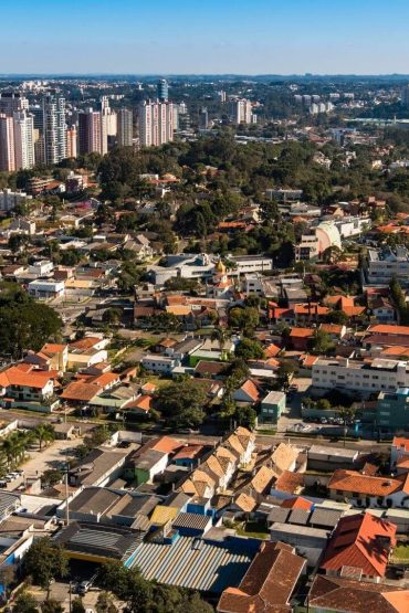 Descubra como é morar no Alto da Glória, em Curitiba