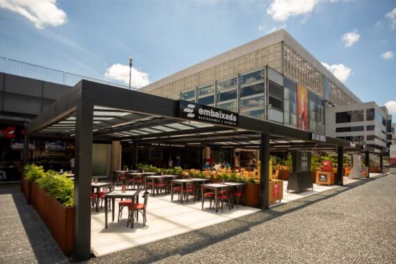 fotografia de um restaurante no Batel